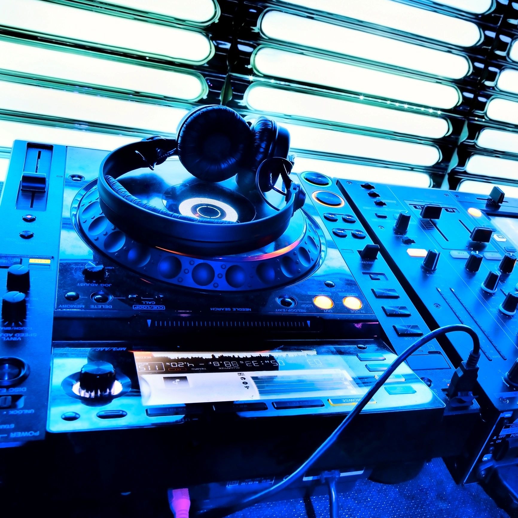DJ 7Duece live performance
